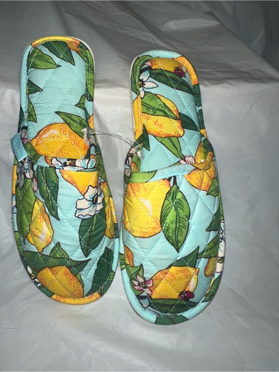 Vera Bradley Shoes - Vera Bradley Women’s Lemon-Print Quilted Slide Slippers - Aqua/Yellow.